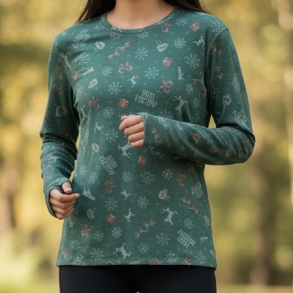 Brooks Run Merry Long Sleeve Running Shirt‎ Women’s Medium Green Holiday Print